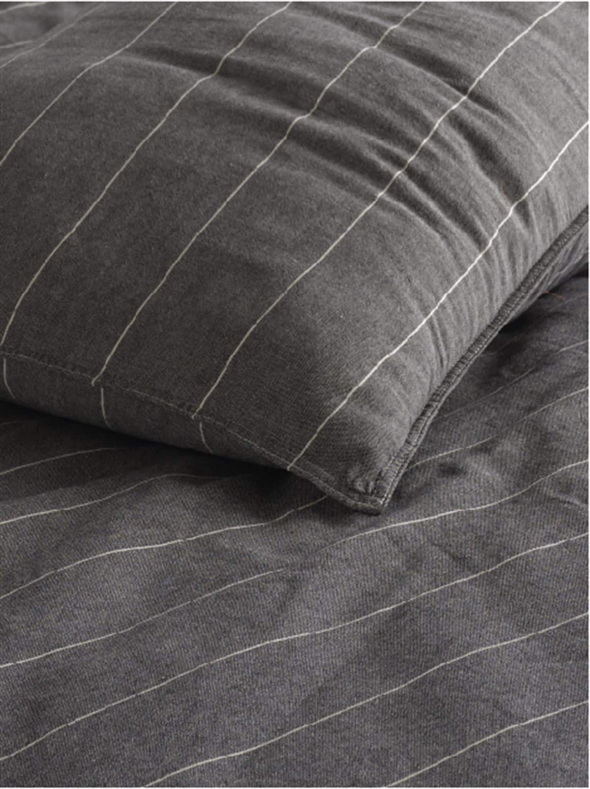 aura-vintage-nevresim-takimi-black-e0e3a4 (1)